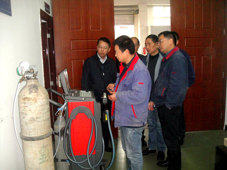省联合会领导在阀门检测中心视察