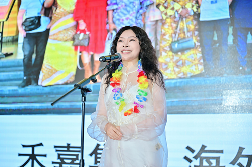 四川禾嘉海外事业部总监 王瑛演讲《向下扎根，向远生长：一场关于“敢”的非洲试飞》 