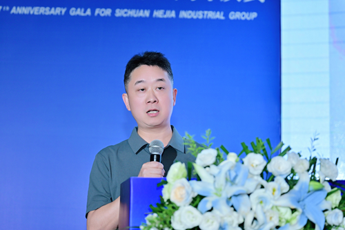 《我与禾嘉共成长》 演讲人：中汽成配 杨开亮