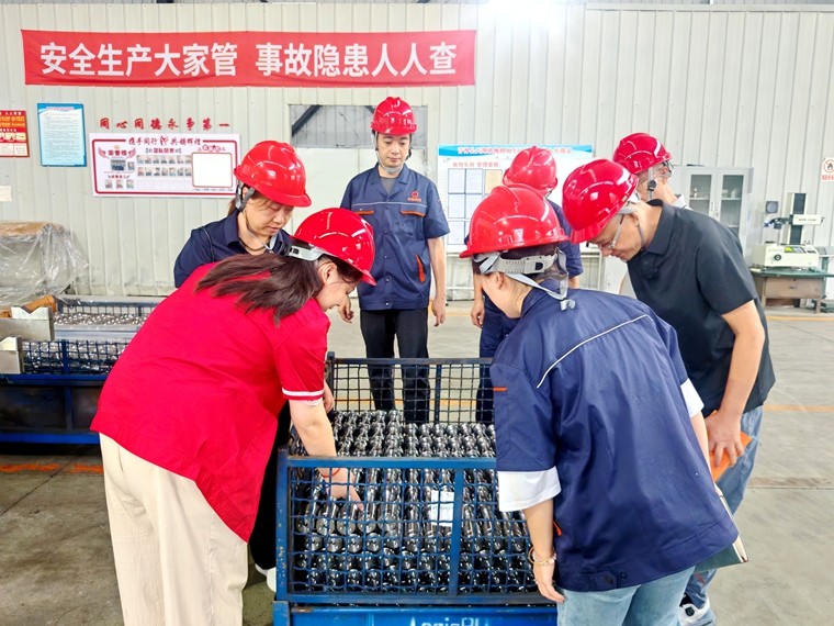 1787923325626303.jpg 03 粗加工参观现场图.jpg